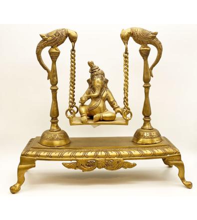 Statua Ganesh su Altare e Altalena